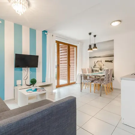 Apartamenty Mierzeja -Baltic Park Stegna, Przyjazne Zwierzetom, 500 M Od Plazy Stegna  Exterior foto
